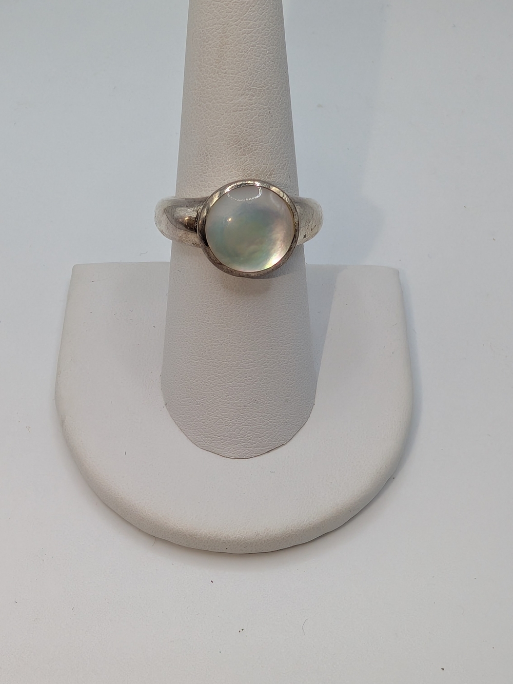 Sterling Silver Moonstone Cabochon Ring in Iridescent White